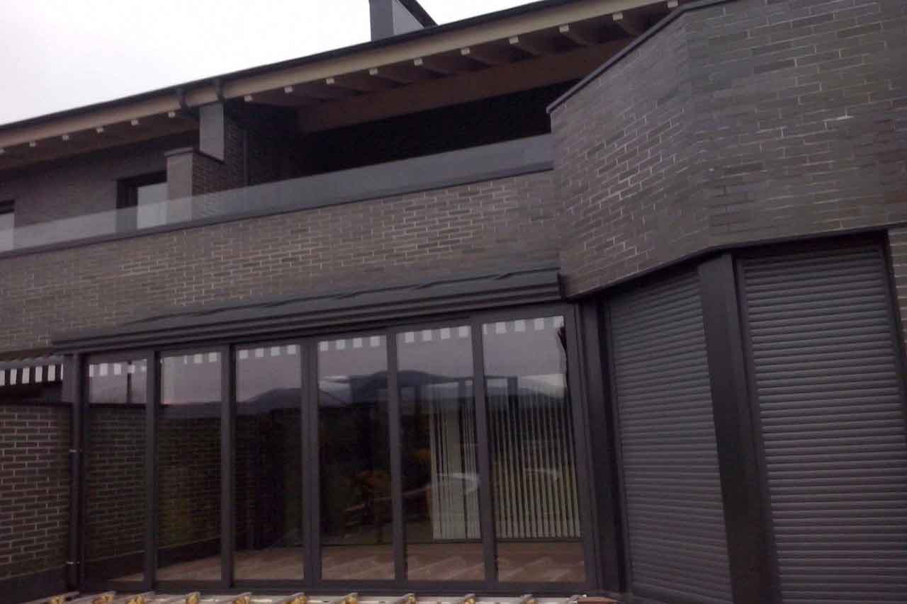 Cierre Porche en Vitoria